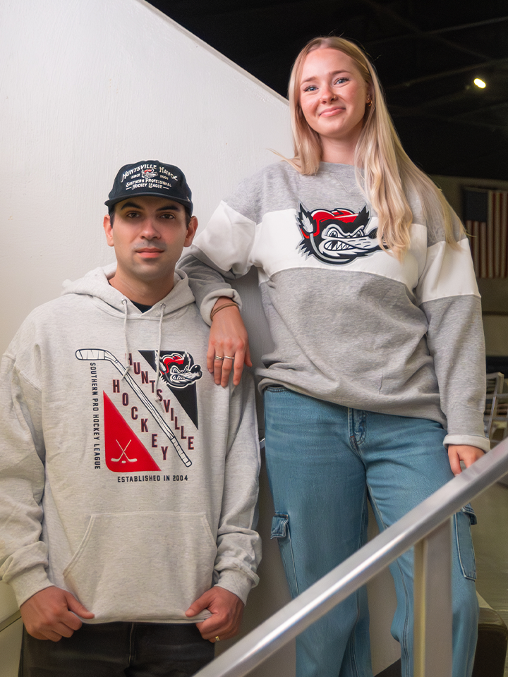 Hoodies & Sweatshirts